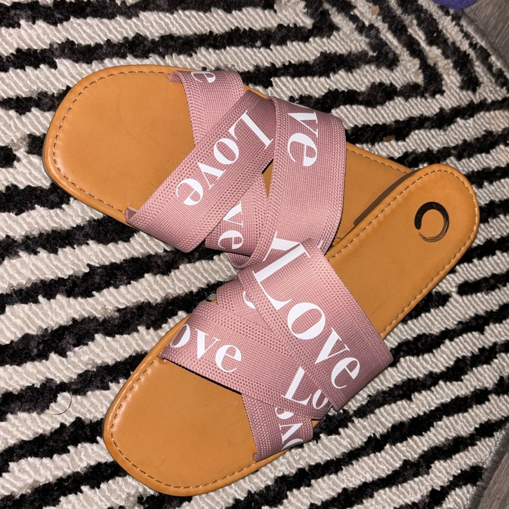Journee Collection Ivante slides